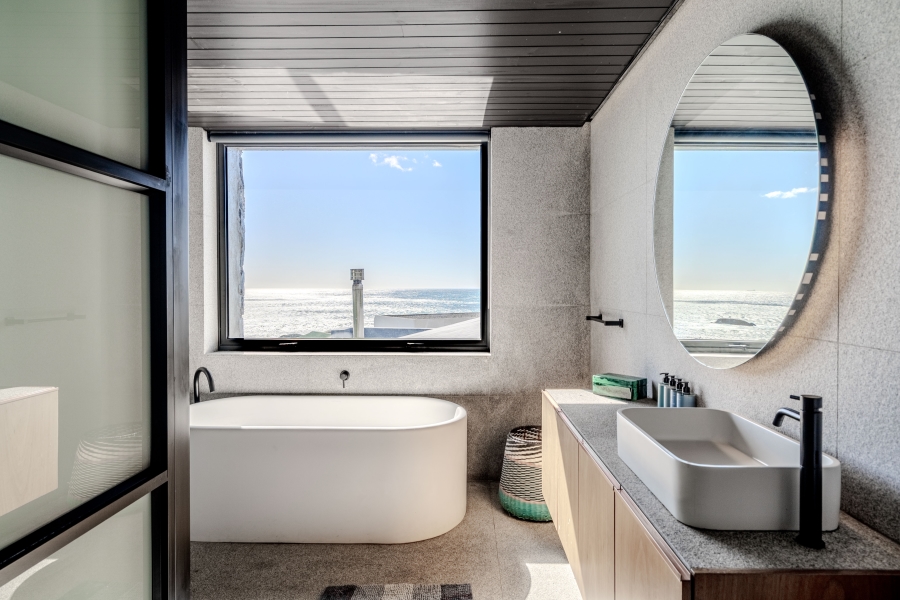 To Let 3 Bedroom Property for Rent in Camps Bay Western Cape